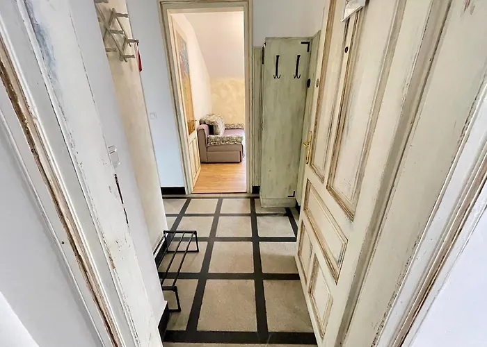 'sea South' Apartment, Super Central, Vintage Style, 1bdr