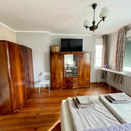 Appartement 'sea South' Apartment, Super Central, Vintage Style, 1bdr *