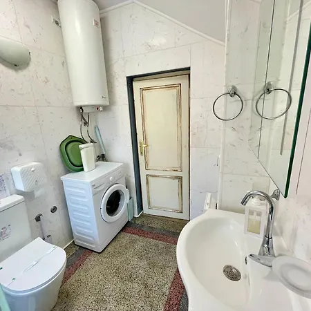 'sea South' Apartment, Super Central, Vintage Style, 1bdr Apartment *
